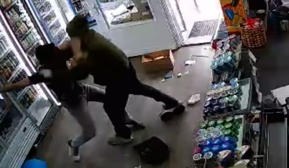 Kiosk-Besitzer in Bremen stoppt bewaffneten Überfall