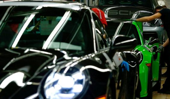 Porsche plant weiteren Stellenabbau