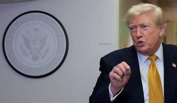 Trump fordert Gebühr für Schutz der Straße von Hormus