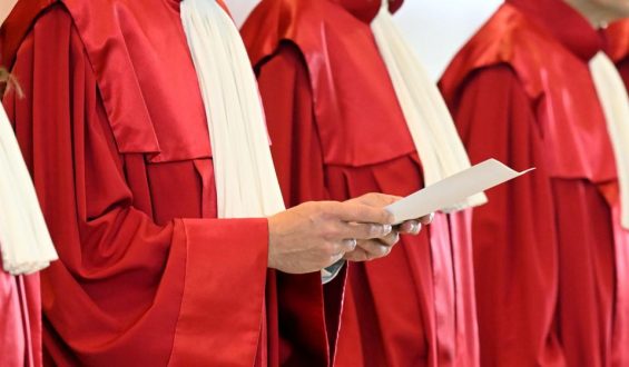 Abgeordnetenrechte: Ein „Tempolimit“ für die Gesetzgebung?