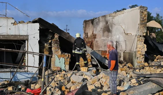 Mindestens vier Tote durch russische Luftangriffe auf die Ukraine