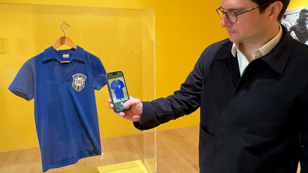 Pelés Weltmeister-Trikot erzielt Millionenbetrag