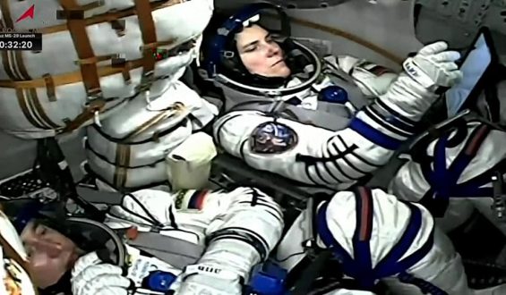 Punktlandung im All: Sojus MS-29 erreicht ISS