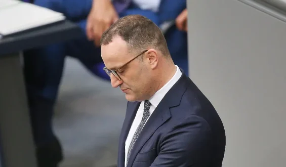 Der Rückzug von Jens Spahn: Das Ende einer politischen Ära