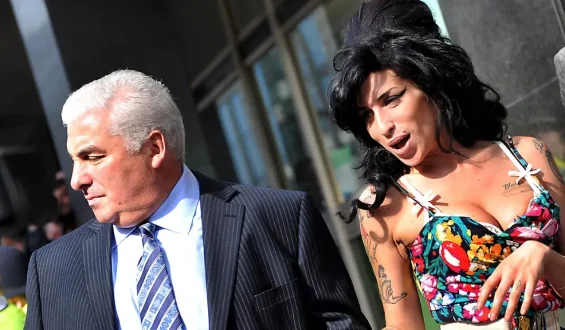 Vater von Amy Winehouse verliert Rechtsstreit