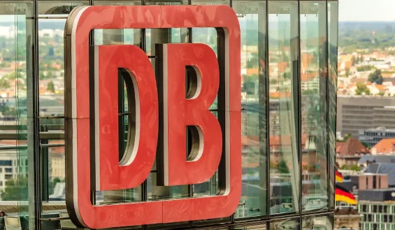 Deutsche Bahn verzeichnet Gewinn und Fahrgastrekord