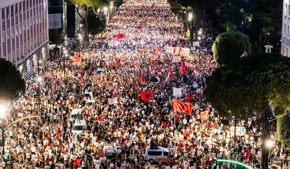 Proteste gegen Luxusprojekt in Albanien eskalieren