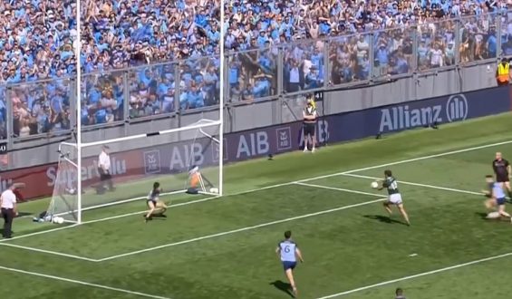 Einführung in Gaelic Football: Die Mischung aus Fußball, Rugby und Handball