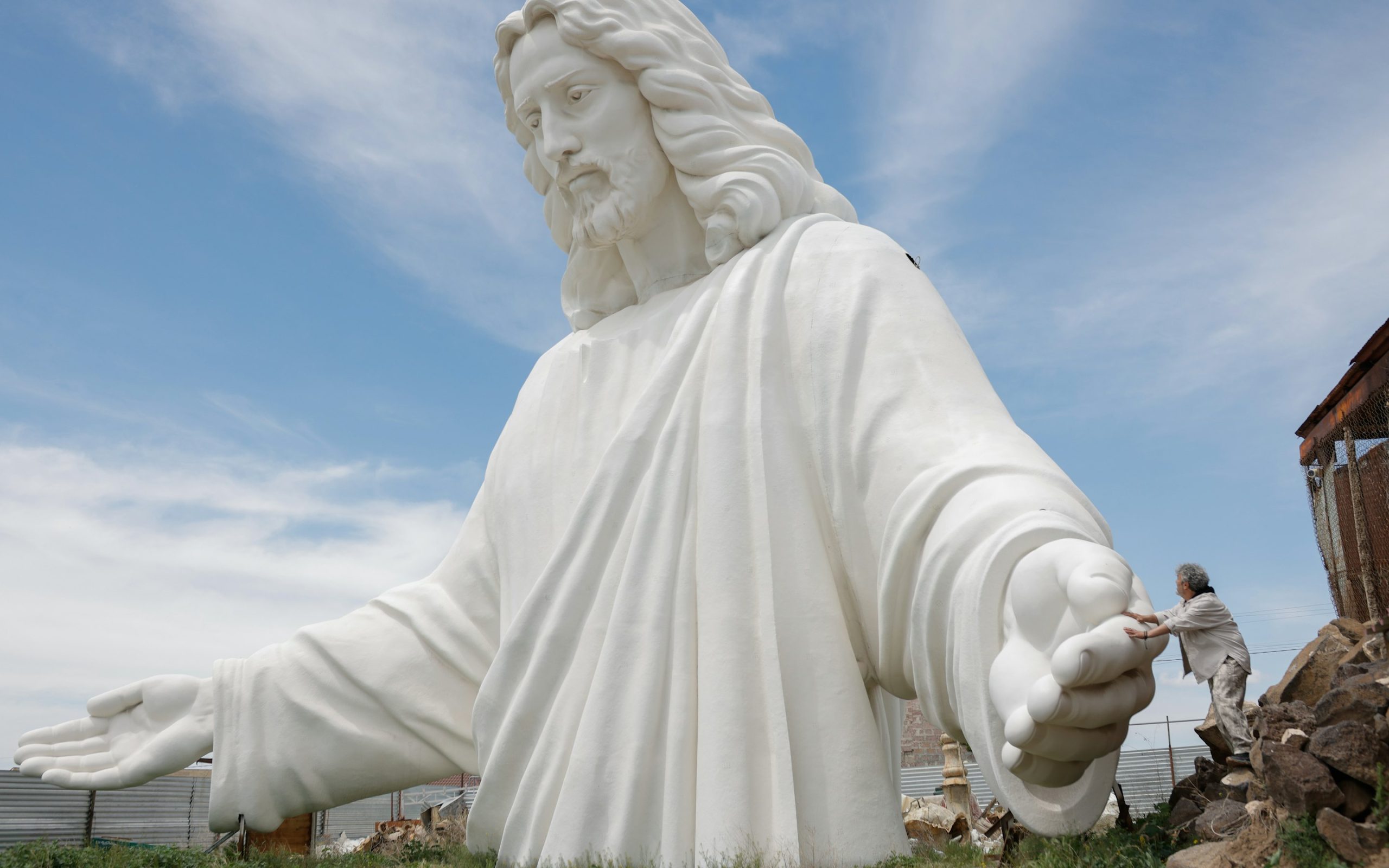 Eine der größten Jesus-Statuen der Welt entsteht in Armenien