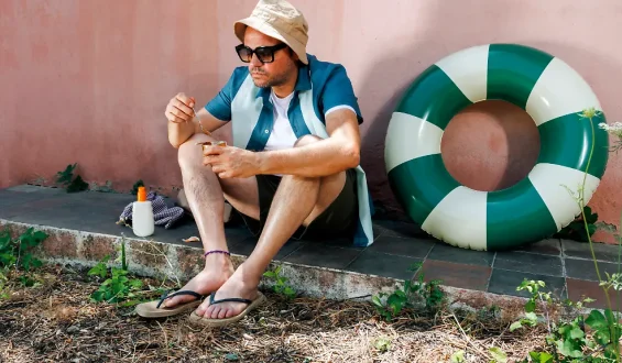 Sieben Alternativen zu Flip-Flops für Männer 2026