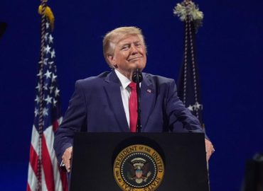 Trump feiert 250. US-Jubiläum mit Selbstlob und Kontroversen