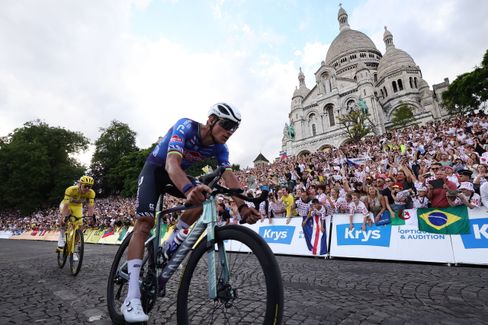 Tadej Pogačars Triumph bei der Tour de France