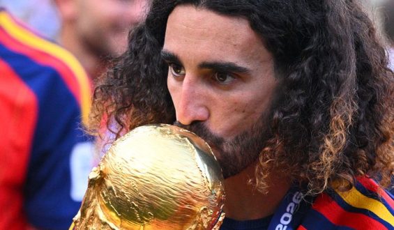Marc Cucurella: Der Spieler mit dem Tattoo-Versprechen