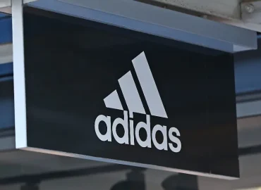 Adidas hebt Wachstumsprognose an, aber Aktie stürzt ab
