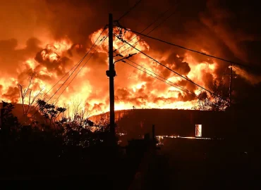 Waldbrand auf Kreta außer Kontrolle: Evakuierungen und Todesfälle