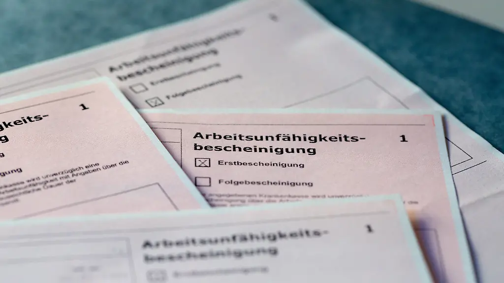 Kritik an Koalitionsplänen: DAK-Chef für Skandinavien-Vorbild bei Krankschreibung