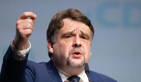 Rente nach 45 Arbeitsjahren: Konfrontation in der CDU