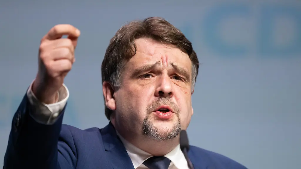 Rente nach 45 Arbeitsjahren: Konfrontation in der CDU