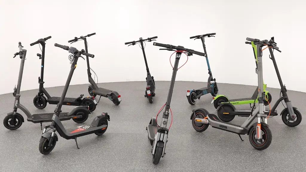 ADAC Test: E-Kickscooter im Vergleich