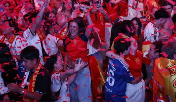 Spanien feiert den WM-Titel gegen Argentinien