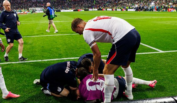 Hendersons Verletzung sorgt für Jubel-Verbot bei England