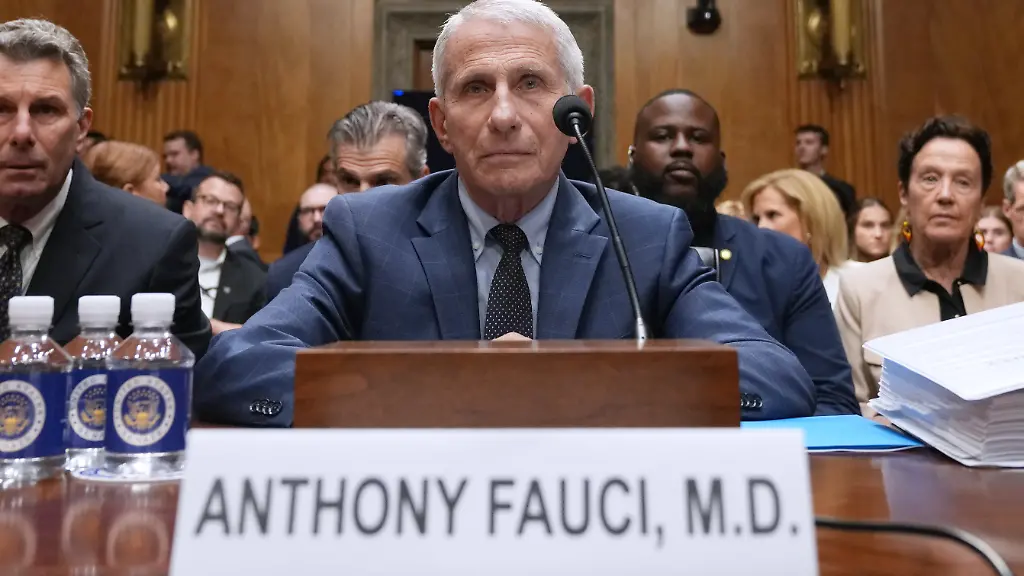 Fauci vor Ausschuss unter Druck gesetzt