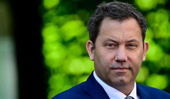Bundeshaushalt 2027: Anstieg der Ausgaben und Schulden