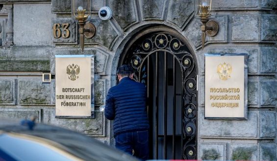 Cyberangriffe: EU beschuldigt Russland und verhängt Sanktionen