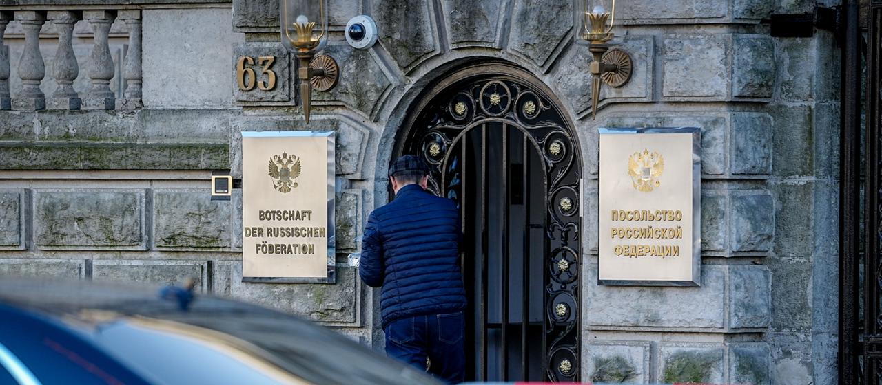 Cyberangriffe: EU beschuldigt Russland und verhängt Sanktionen