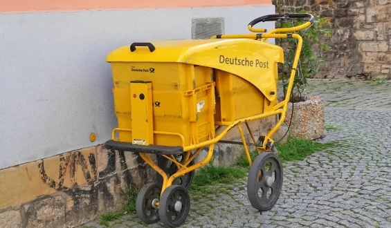 Umstrittene Steuererleichterung für Deutsche Post auf dem Prüfstand