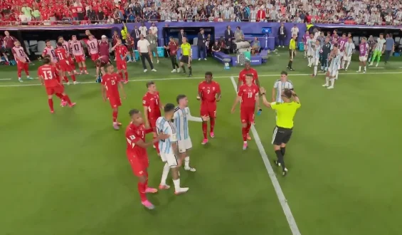 Regelverstoß im WM-Viertelfinale: Argentinien profitiert von Fehlentscheidung