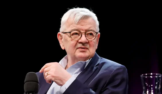 Joschka Fischer: Zweifel an der Zukunft der NATO