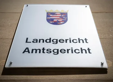 Mann zu lebenslanger Haft verurteilt, weil er Ehefrau tötete