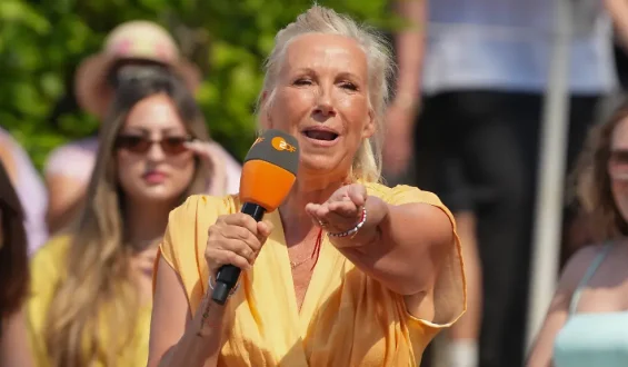 Andrea Kiewel entschuldigt sich für unüberlegten Spruch im ZDF-Fernsehgarten