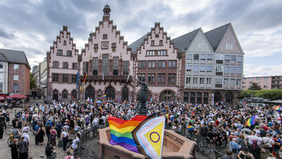 Nach dem Anschlag auf den Berliner CSD: Debatte um Strafmaßnahmen und Gefahrenprävention