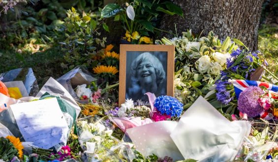 Britische Anti-Terror-Polizei untersucht Mord an Ann Widdecombe