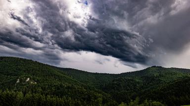 Unwetter und Hitze in Deutschland