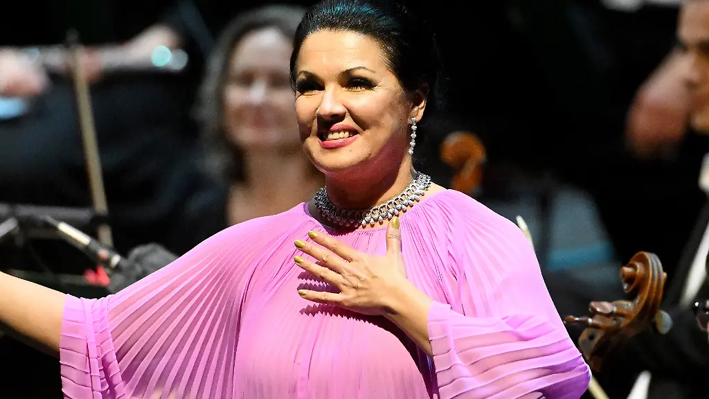 Anna Netrebko muss Ruhepause einlegen