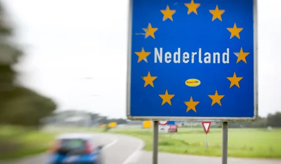 Kostenfallen für Autofahrer im Ausland vermeiden