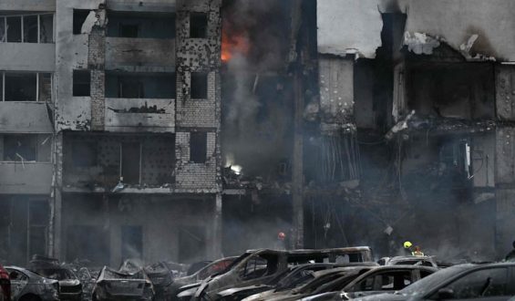 Russische Angriffe auf die Ukraine und internationale Reaktionen