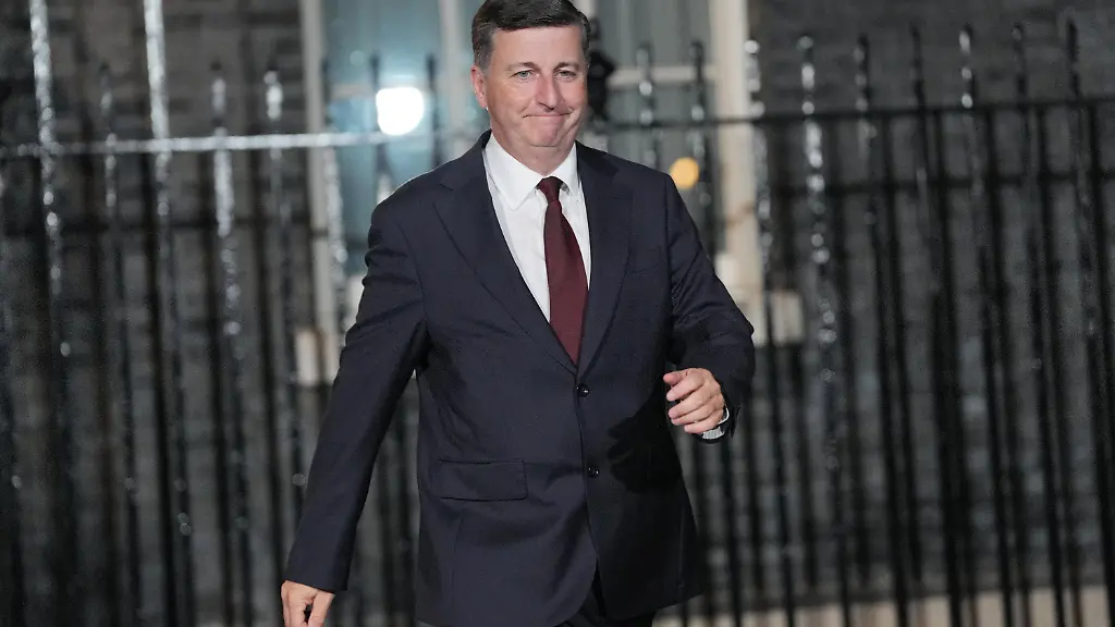 Kabinettsumbildung in London: Burnham als britischer Premier ernennt neuen Finanzminister