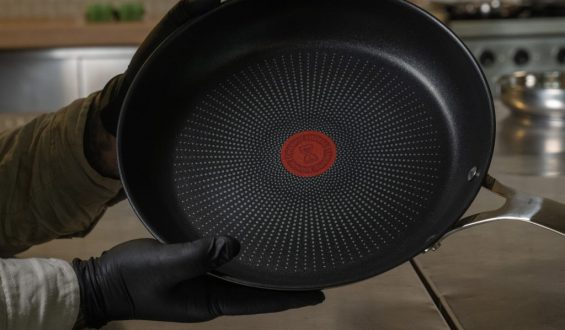 Der ultimative Pfannentest: Von Tomaten bis Hähnchen