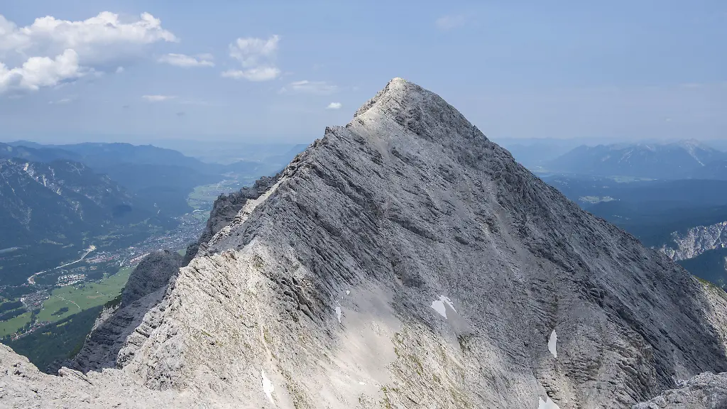 Tödlicher Unfall eines Bergsteigers nahe der Zugspitze