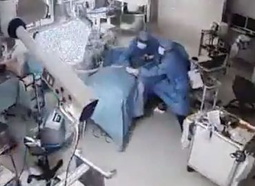 Ärzte zeigen Heldenmut während heftigem Erdbeben in Japan