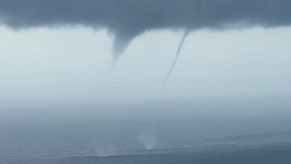 Spektakuläre Wasserhosen vor Norderney gesichtet