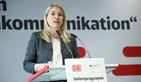 Organisierte Verantwortungslosigkeit bei der Deutschen Bahn: Palla kritisiert Führungskräfte