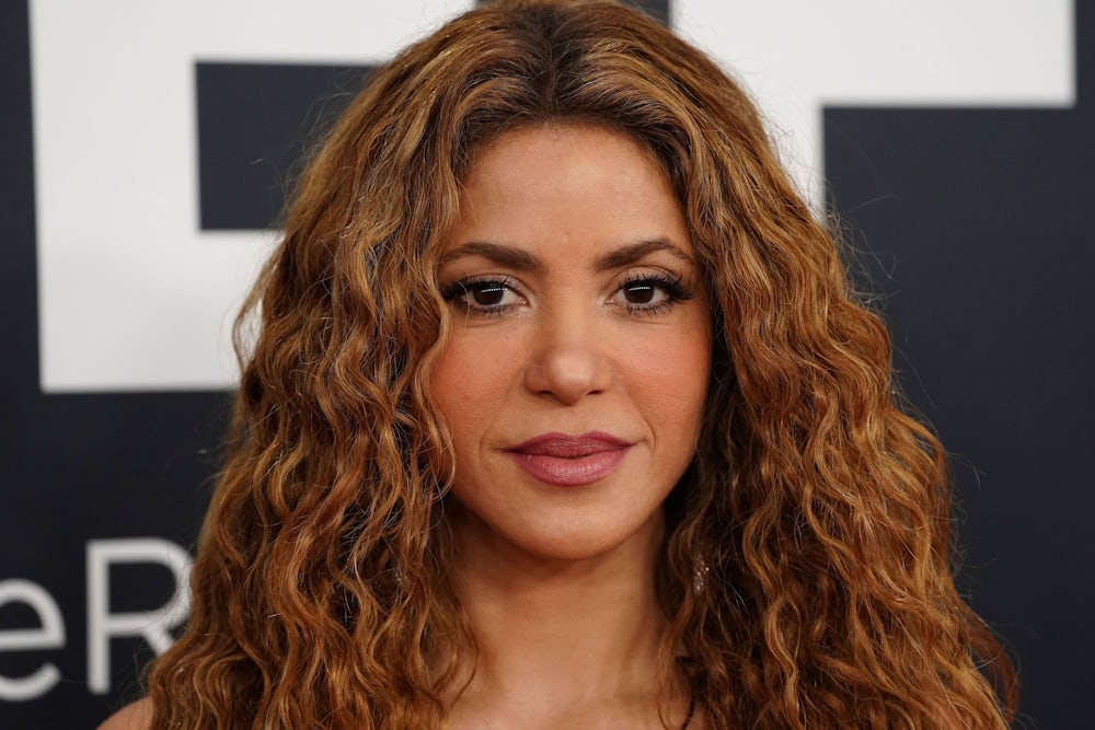 Prominente im Fokus: Brad Pitt, Shakira und andere