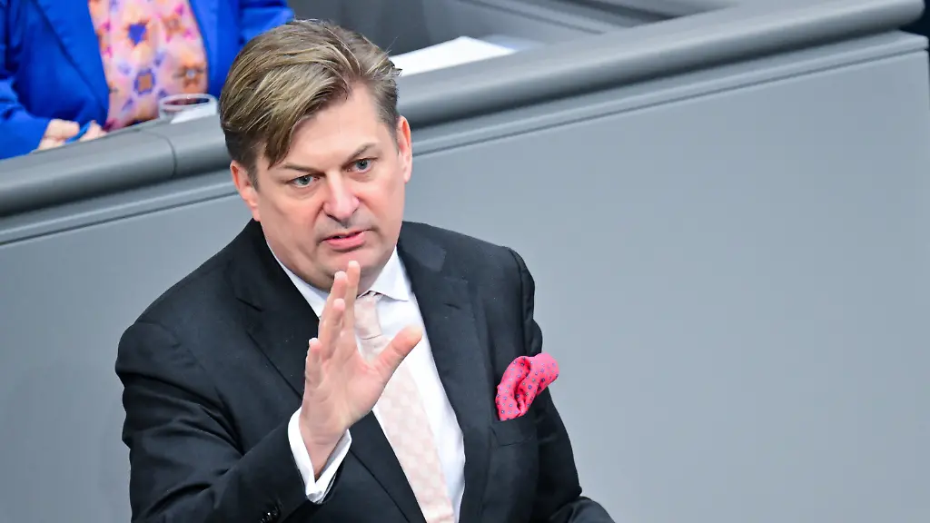 Haftbefehl gegen Maximilian Krah