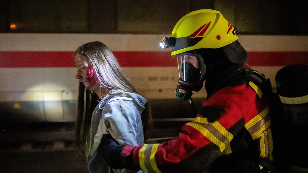 Großübung im ICE-Tunnel endet im Desaster