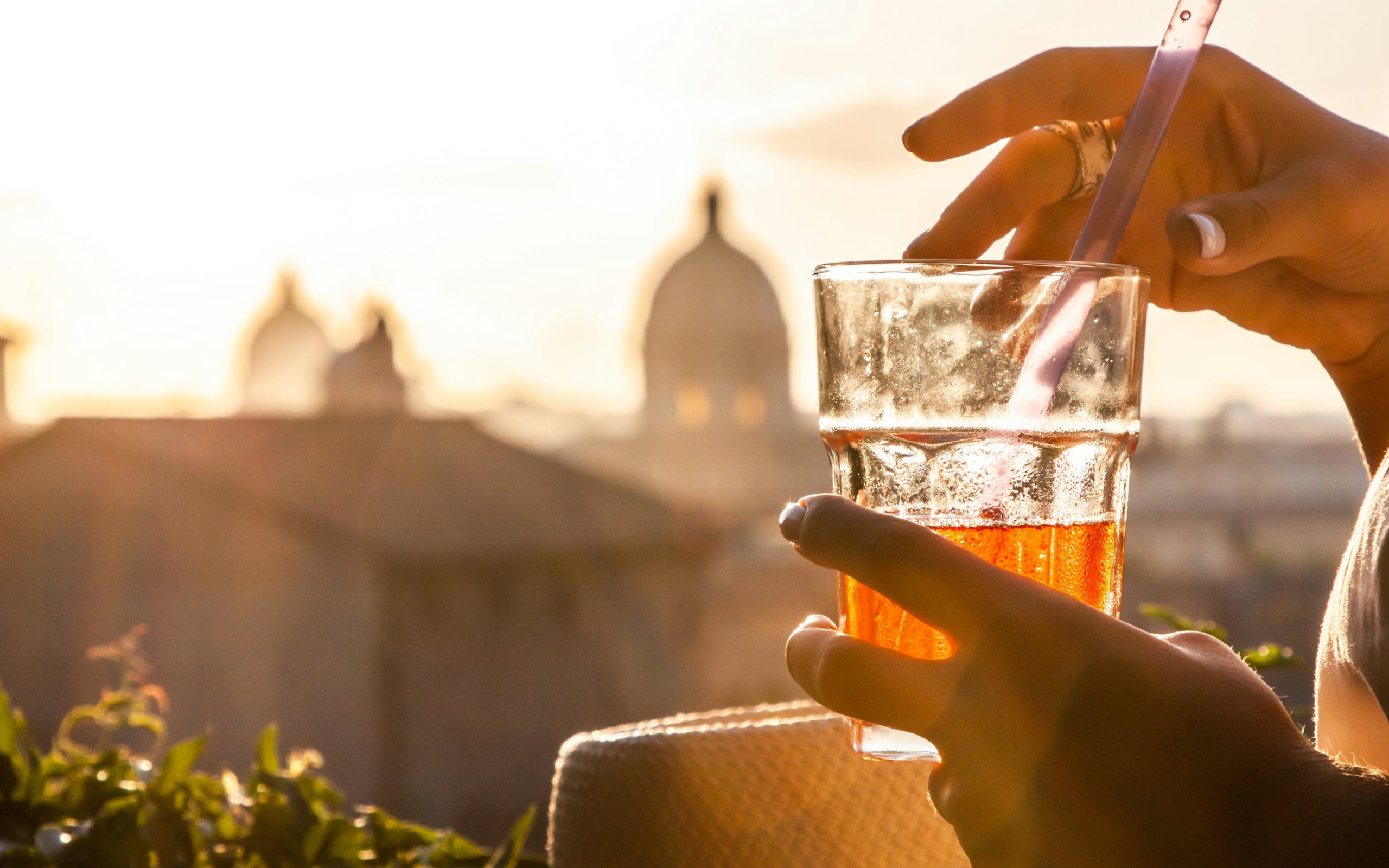 Der perfekte Sundowner in europäischen Metropolen